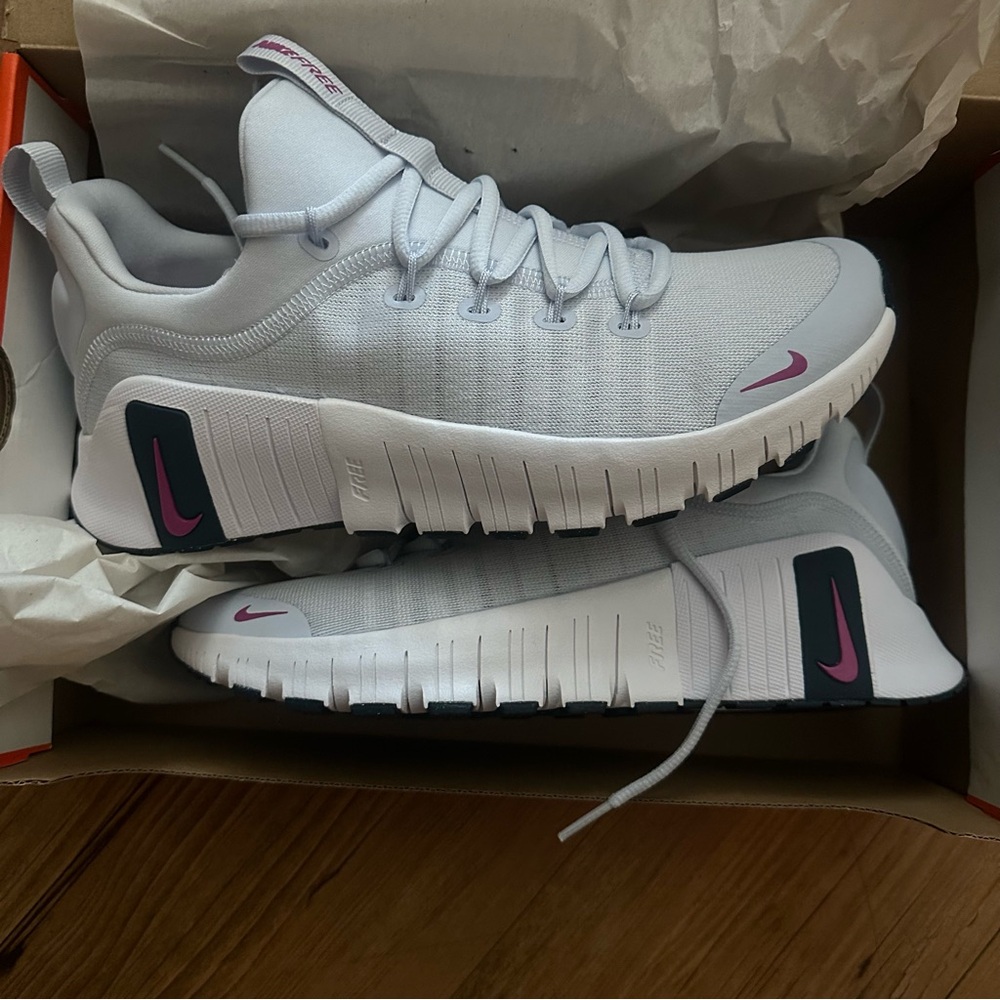 NIKE free metcon 6 brand new in box